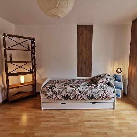 Les Chambres Du Heron Chevillon  Luaran gambar