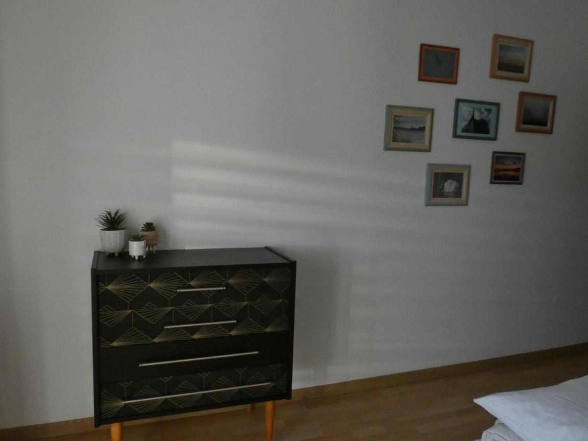 Les Chambres Du Heron Chevillon  Luaran gambar