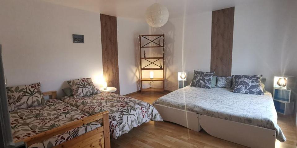 Les Chambres Du Heron Chevillon  Luaran gambar